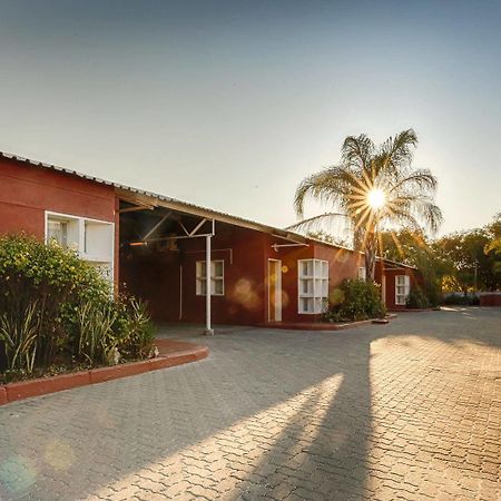 Mokoro Lodge Maun Eksteriør bilde