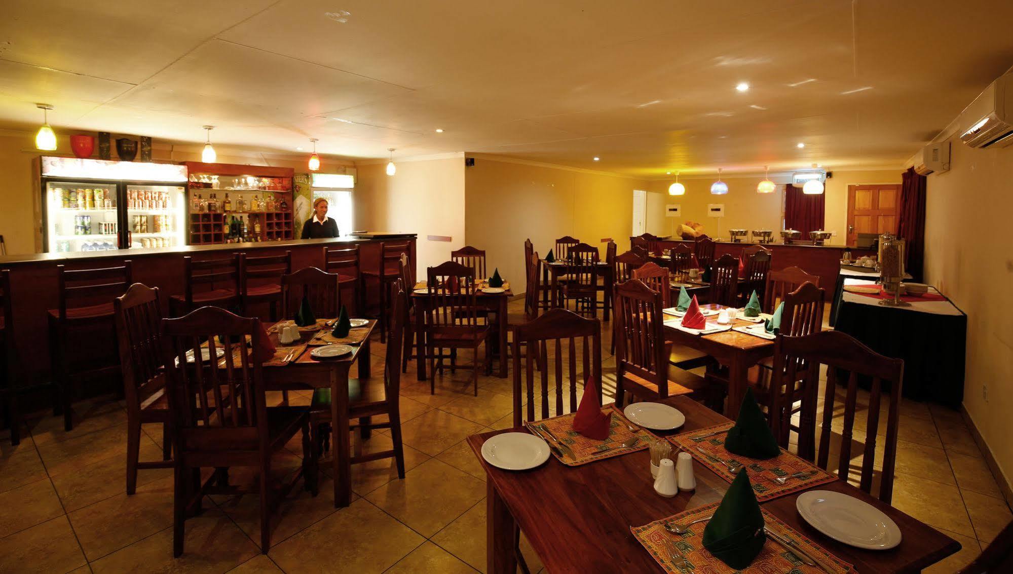 Mokoro Lodge Maun Eksteriør bilde