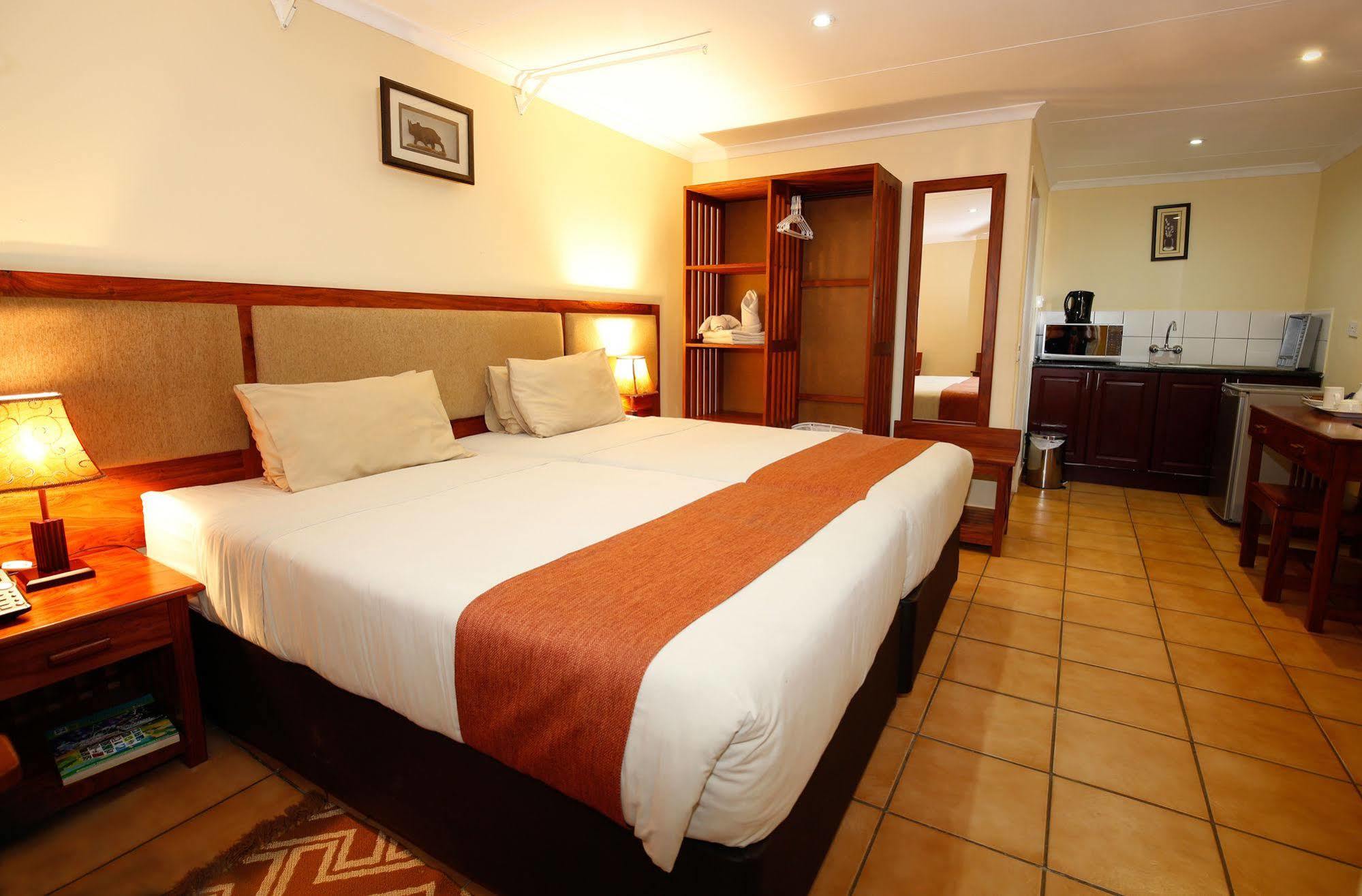 Mokoro Lodge Maun Eksteriør bilde