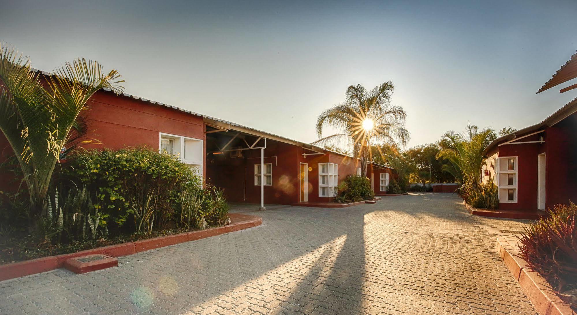 Mokoro Lodge Maun Eksteriør bilde